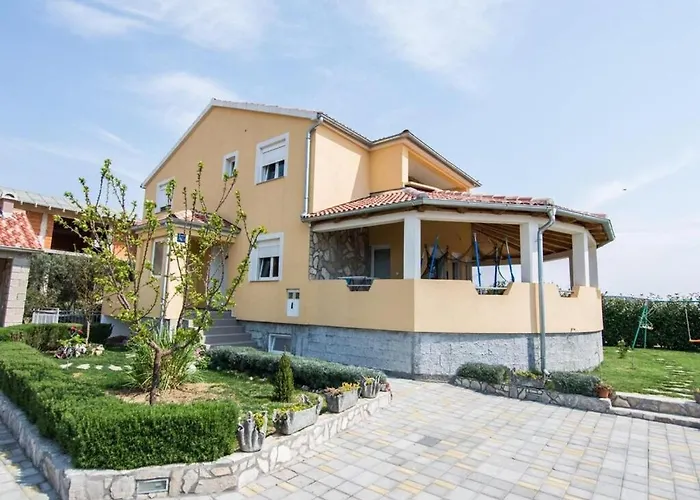 In Near Biograd Beaches Apartamento *