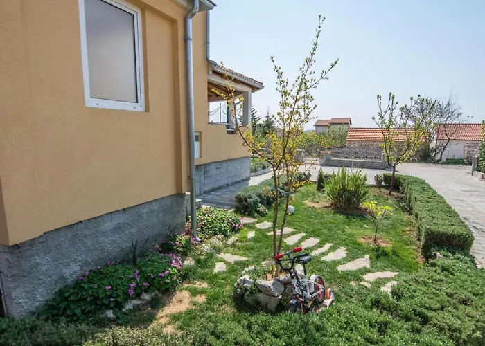 In Near Biograd Beaches Apartamento